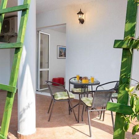 Apartments Oliva ポレッチ エクステリア 写真