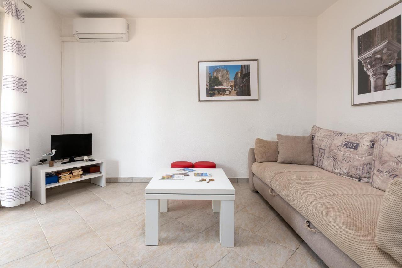 Apartments Oliva ポレッチ エクステリア 写真