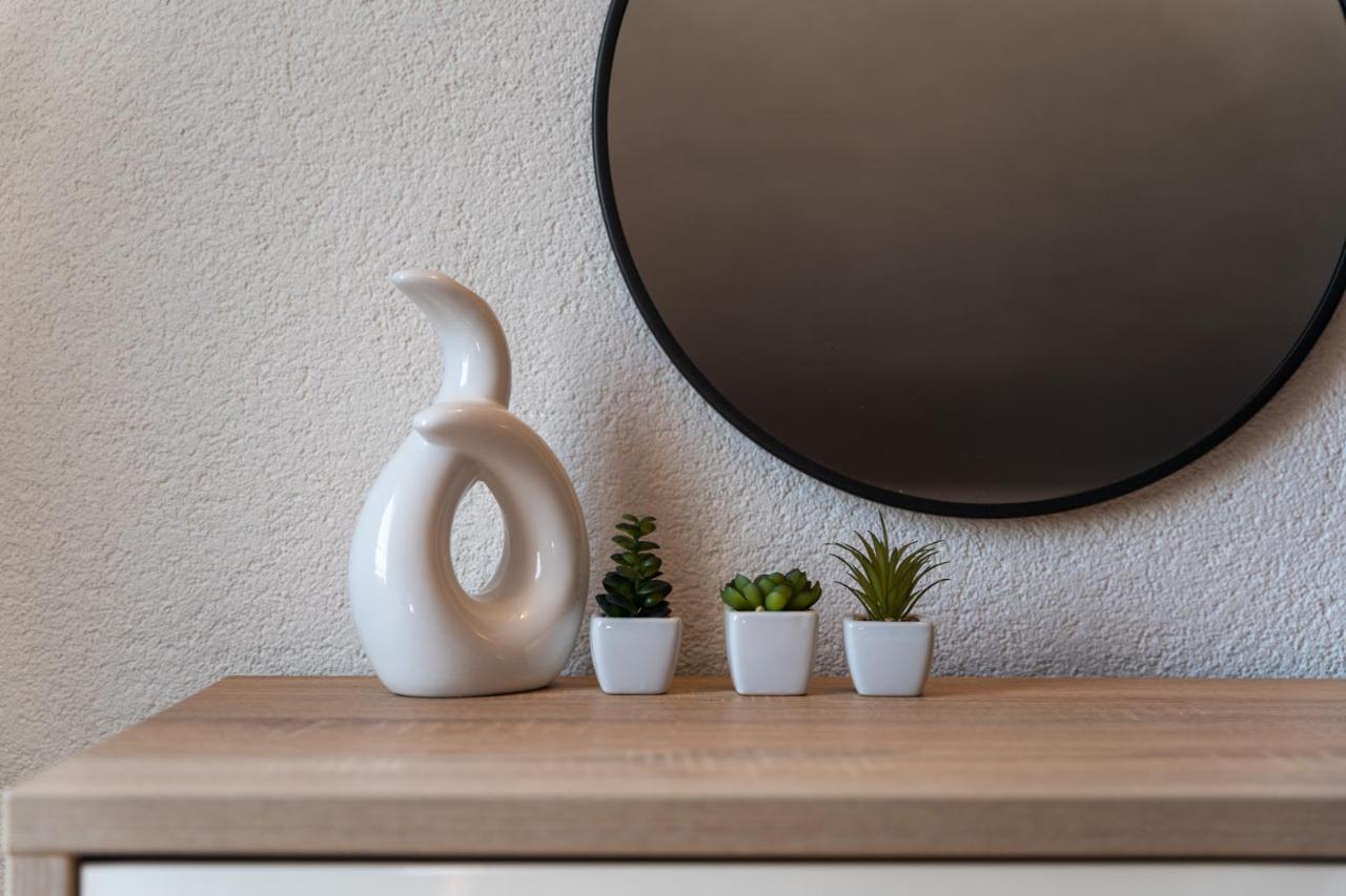 Apartments Oliva ポレッチ エクステリア 写真
