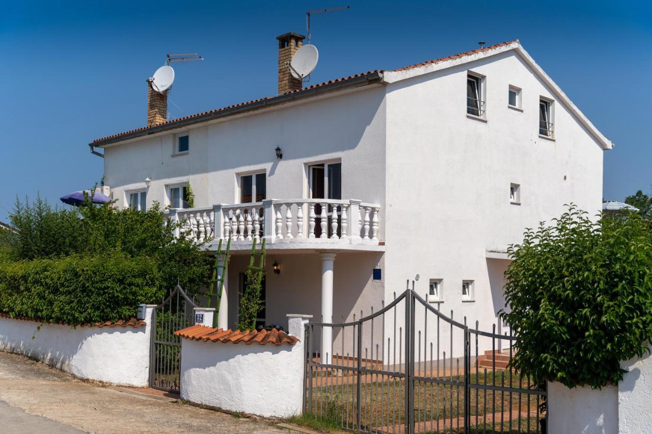 Apartments Oliva ポレッチ エクステリア 写真