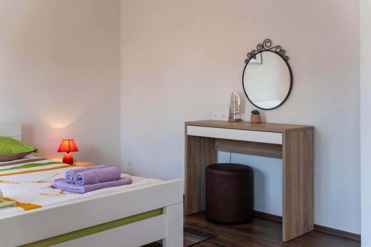 Apartments Oliva ポレッチ エクステリア 写真