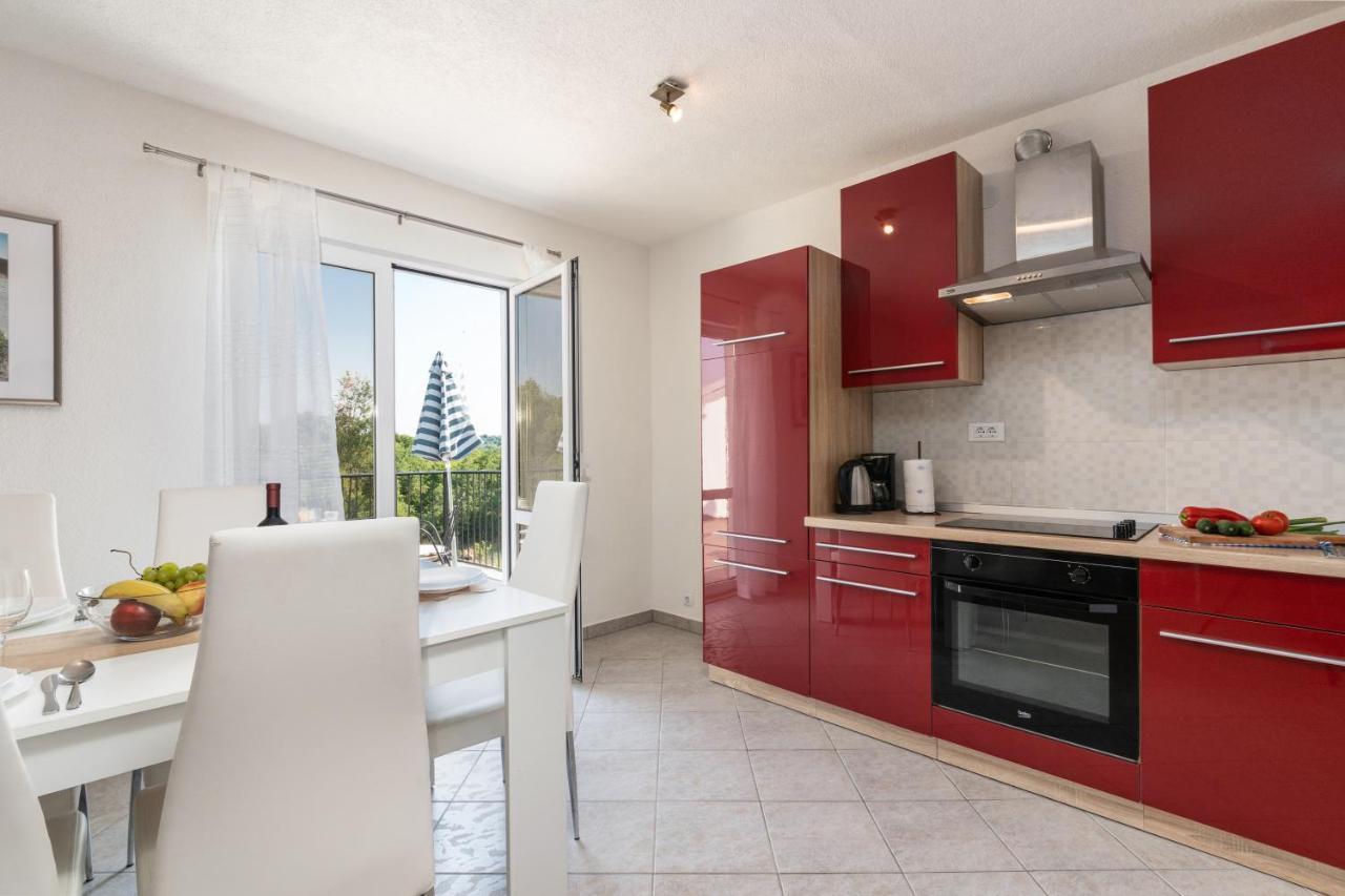 Apartments Oliva ポレッチ エクステリア 写真